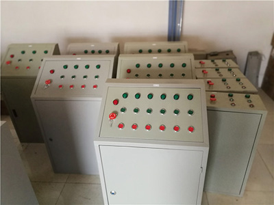 拉丝机变频电控柜